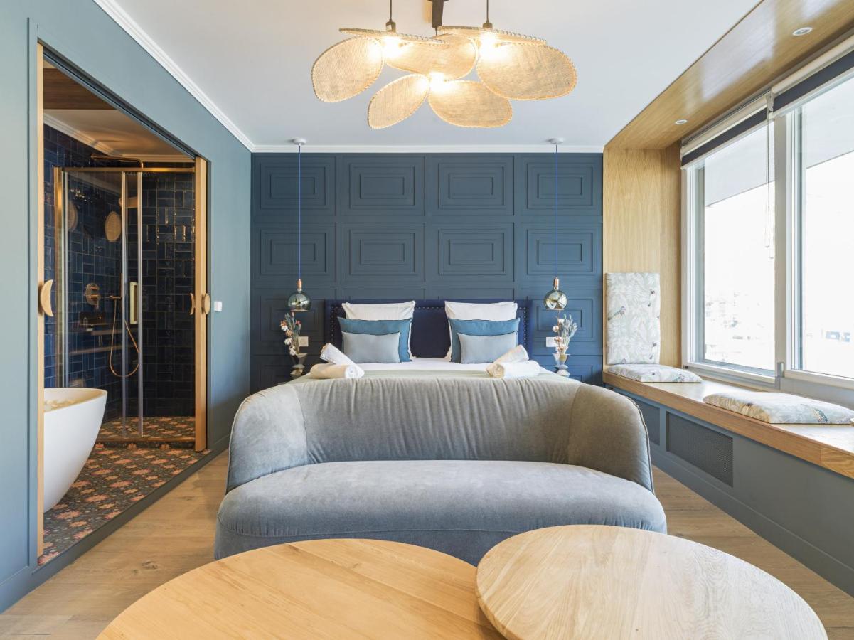 The Blue Alma Eiffel Tower Apartment Paris Exterior photo